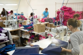 780x411-40-metrekarelik-dukkana-400-isci-1740417889000