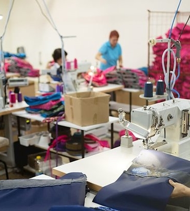 780x411-40-metrekarelik-dukkana-400-isci-1740417889000