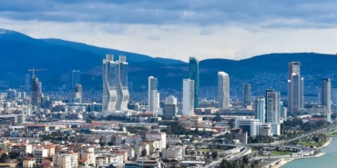 780x411-izmirin-deprem-master-plani-yok-1739984372581